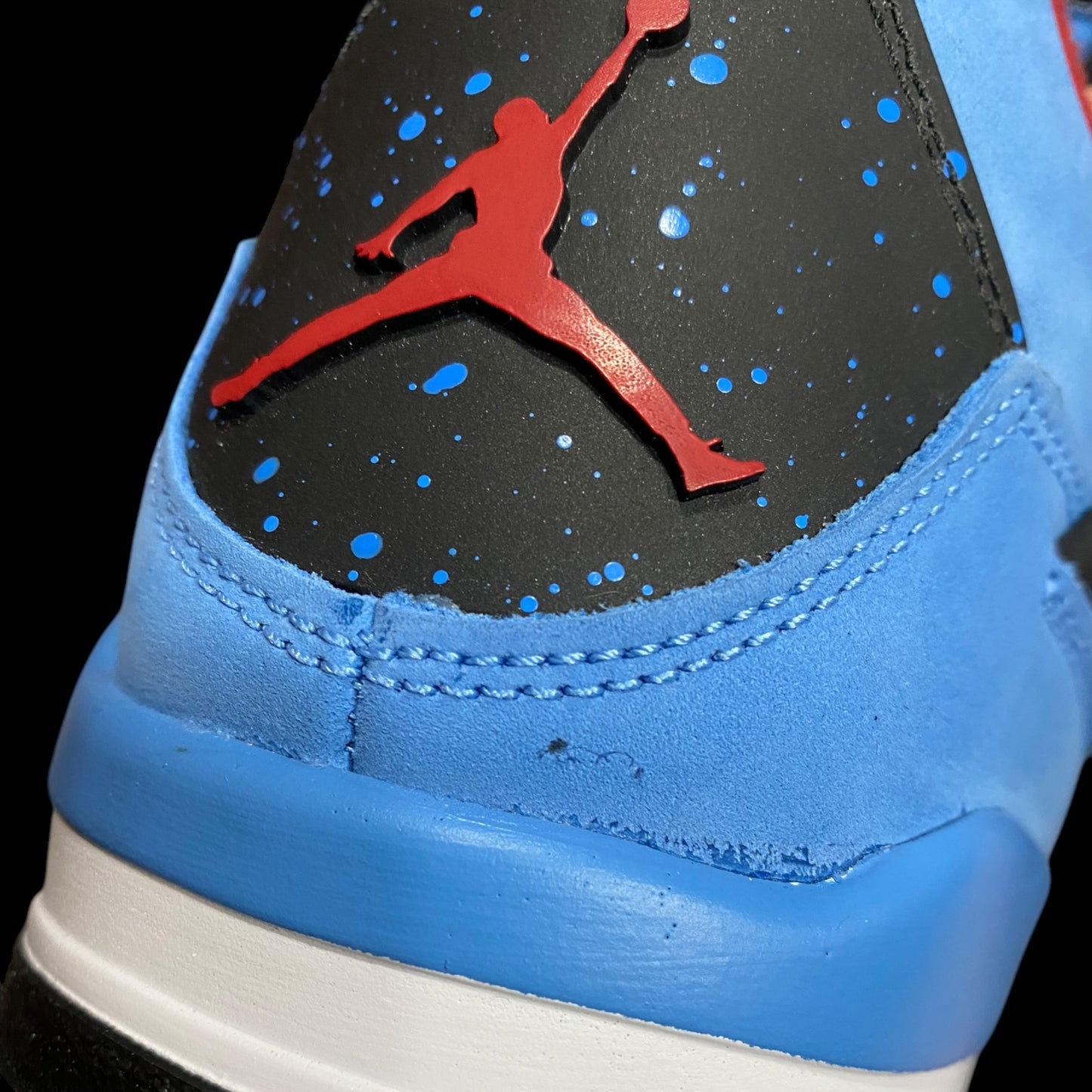 Travis Scott Jordan 4 Retros