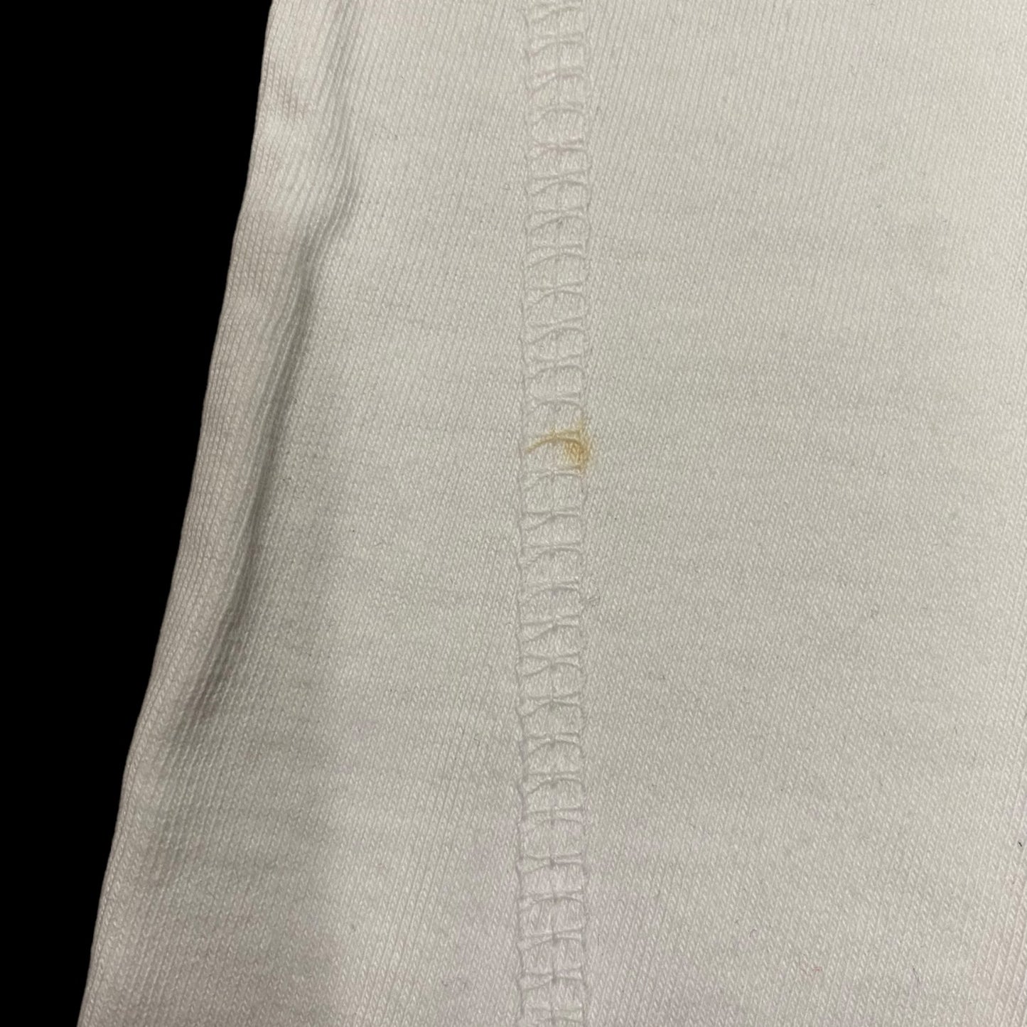 Camiseta blanca con grapas verdes Vlone (M)